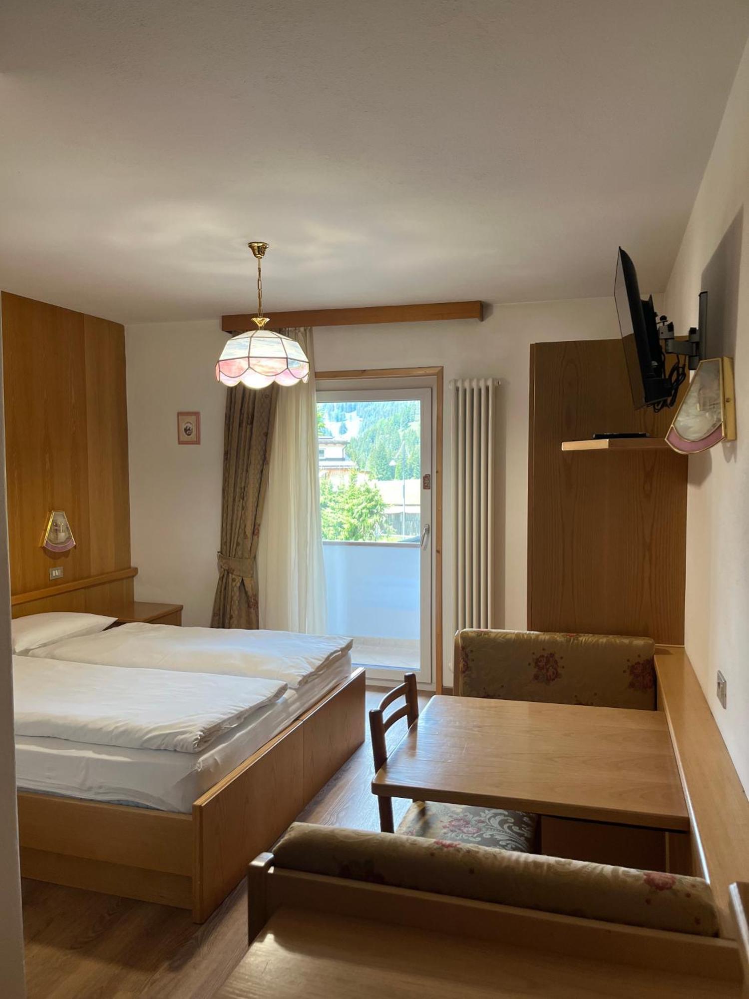 Dolomiten Hotel Irma กานาเซย์ ภายนอก รูปภาพ