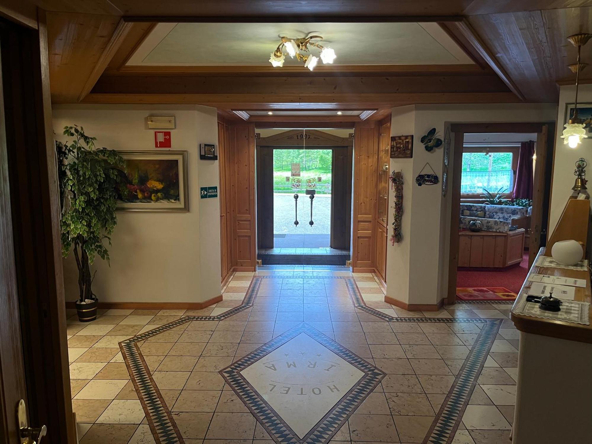 Dolomiten Hotel Irma กานาเซย์ ภายนอก รูปภาพ