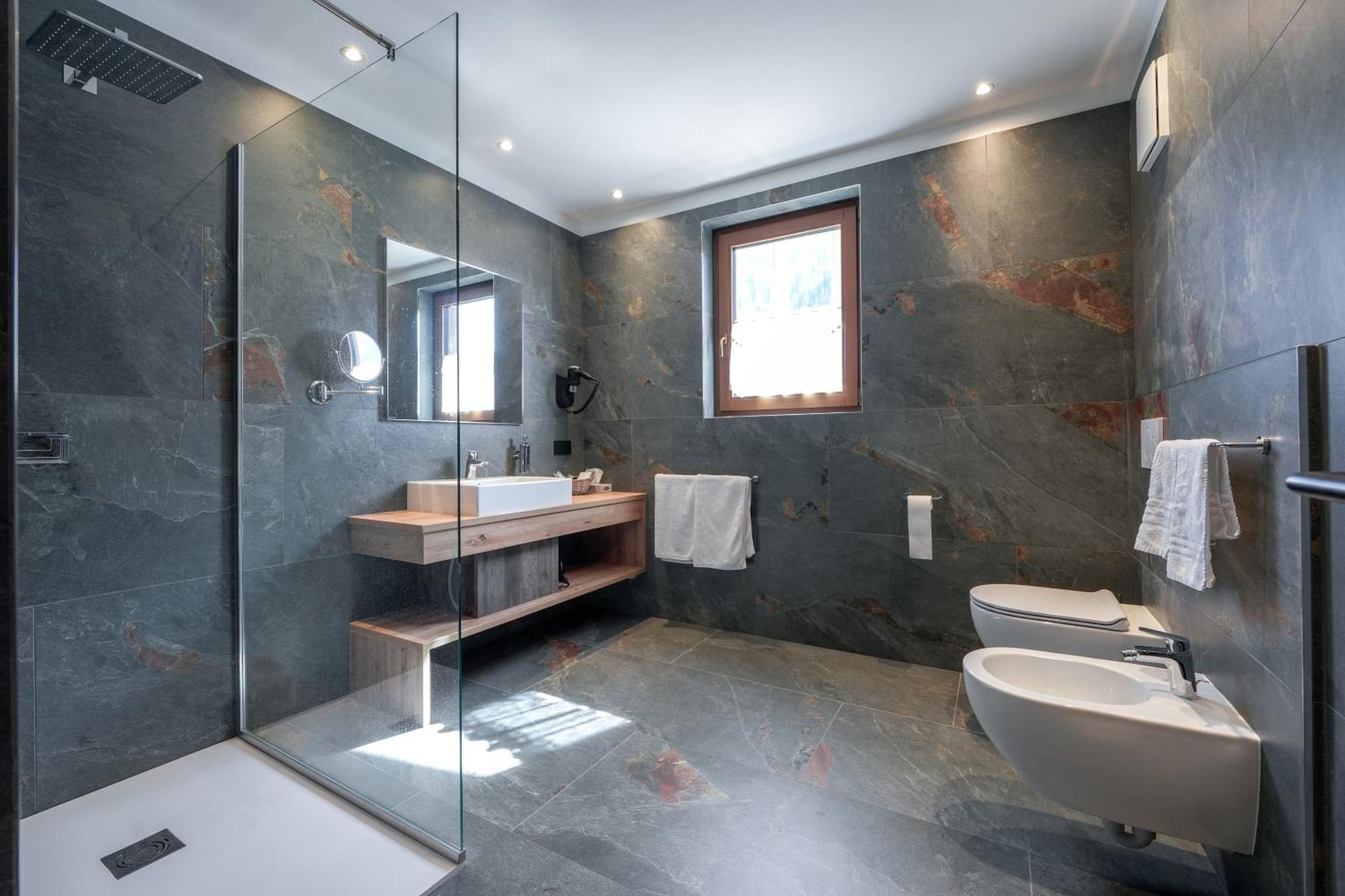 Dolomiten Hotel Irma กานาเซย์ ภายนอก รูปภาพ