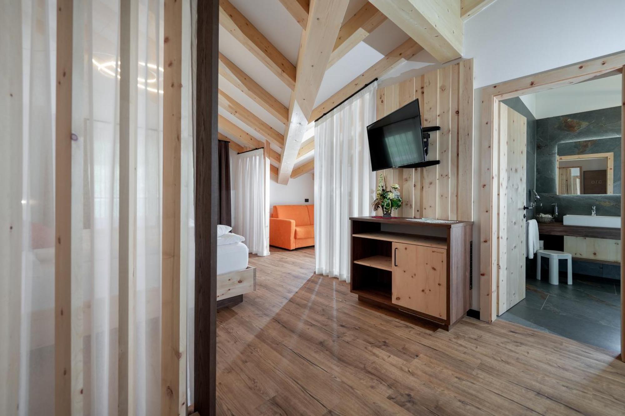 Dolomiten Hotel Irma กานาเซย์ ภายนอก รูปภาพ
