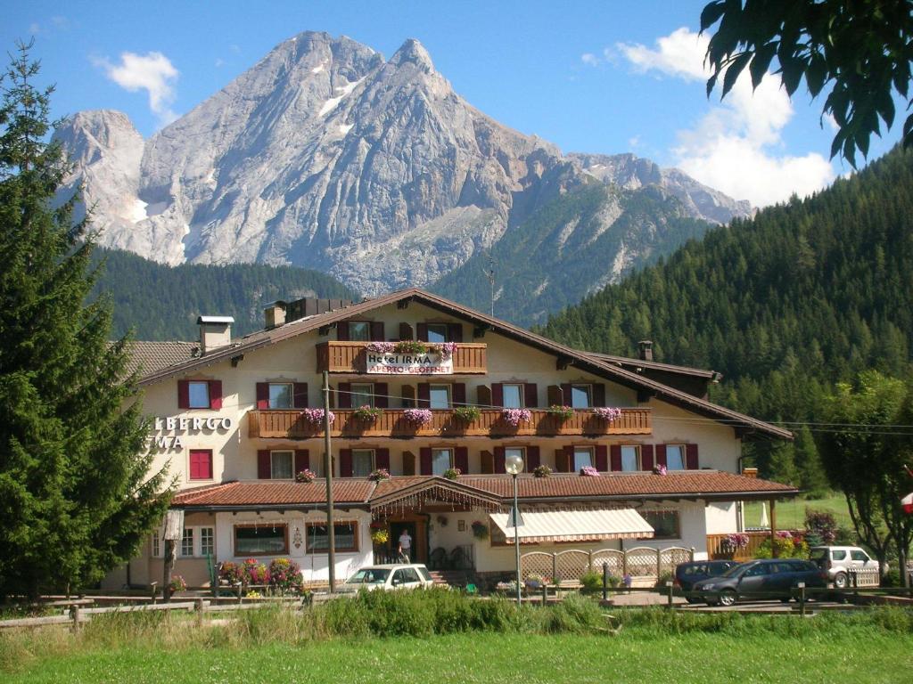Dolomiten Hotel Irma กานาเซย์ ภายนอก รูปภาพ